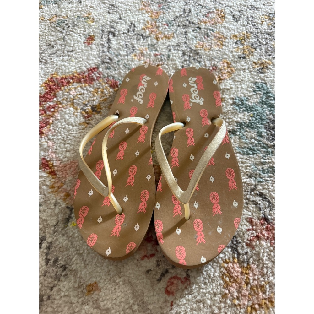 Reef Womens Size 10 Pineapple Print Flip Flops Brown Pink Gold Metallic Straps